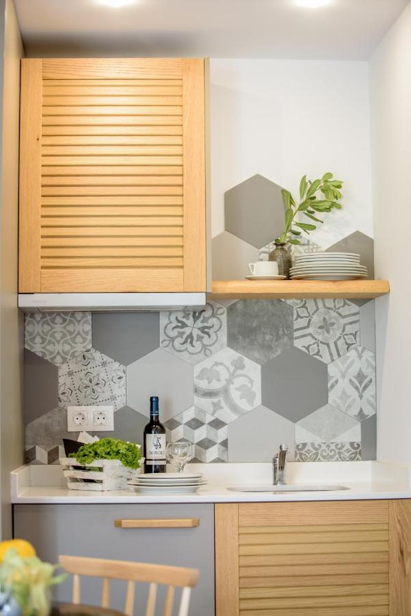 Laia Seafront Luxury Apartments Agia Pelagia Eksteriør bilde