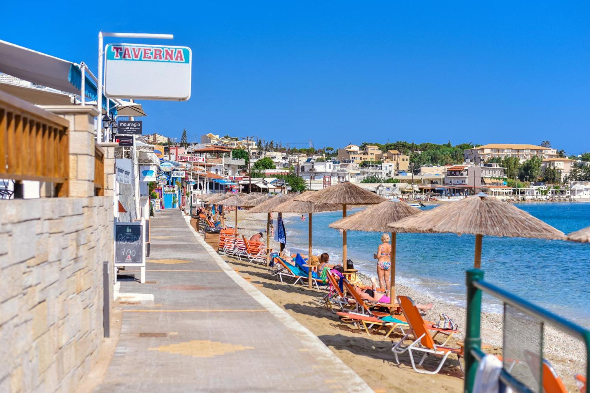Laia Seafront Luxury Apartments Agia Pelagia Eksteriør bilde