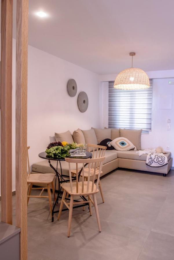 Laia Seafront Luxury Apartments Agia Pelagia Eksteriør bilde