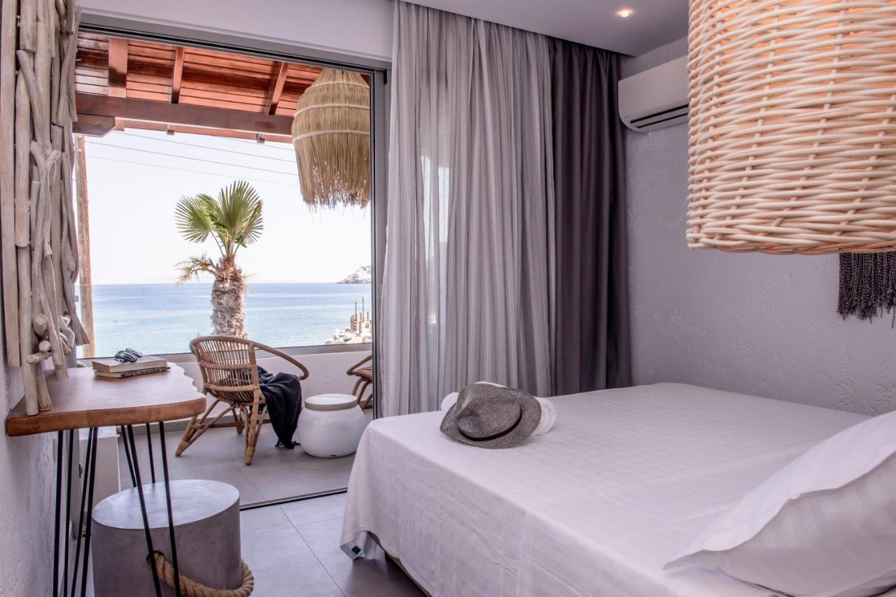 Laia Seafront Luxury Apartments Agia Pelagia Eksteriør bilde