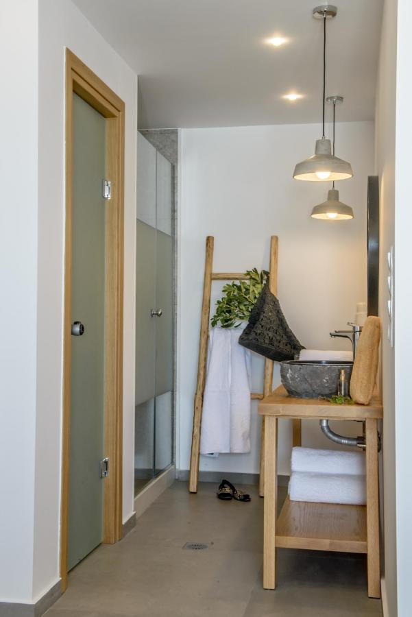 Laia Seafront Luxury Apartments Agia Pelagia Eksteriør bilde