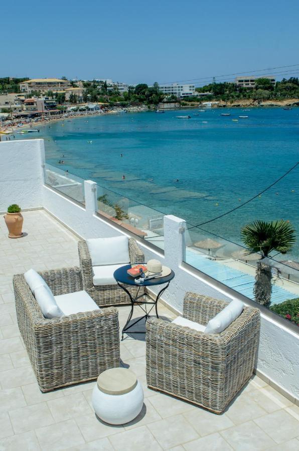 Laia Seafront Luxury Apartments Agia Pelagia Eksteriør bilde