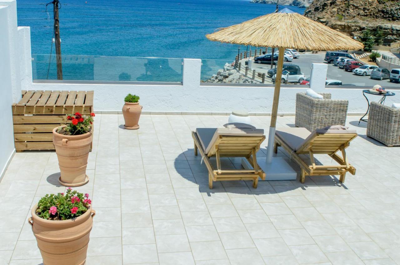 Laia Seafront Luxury Apartments Agia Pelagia Eksteriør bilde