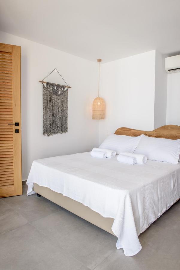 Laia Seafront Luxury Apartments Agia Pelagia Eksteriør bilde
