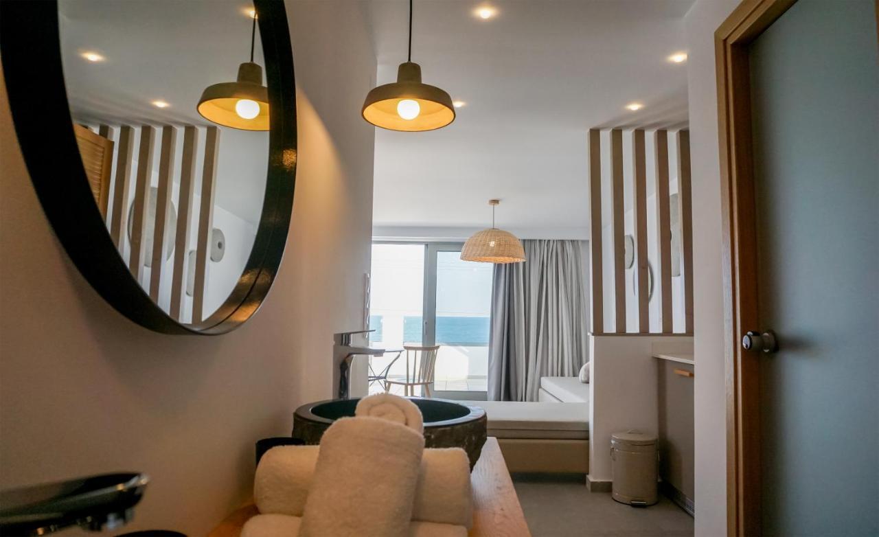 Laia Seafront Luxury Apartments Agia Pelagia Eksteriør bilde